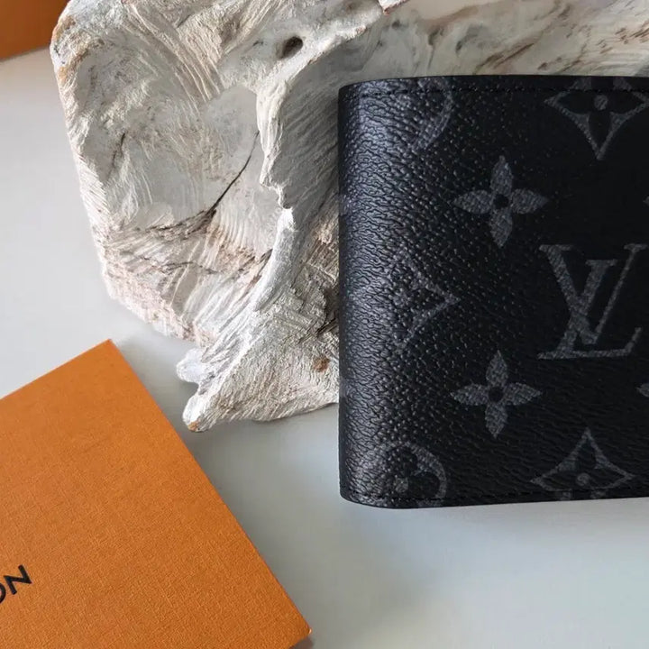 [BUNJANG] Louis Vuitton Monogram Eclipse Wallet / [새상품/정품/당일배송] 루이비통 모노그램 이클립스 반지갑