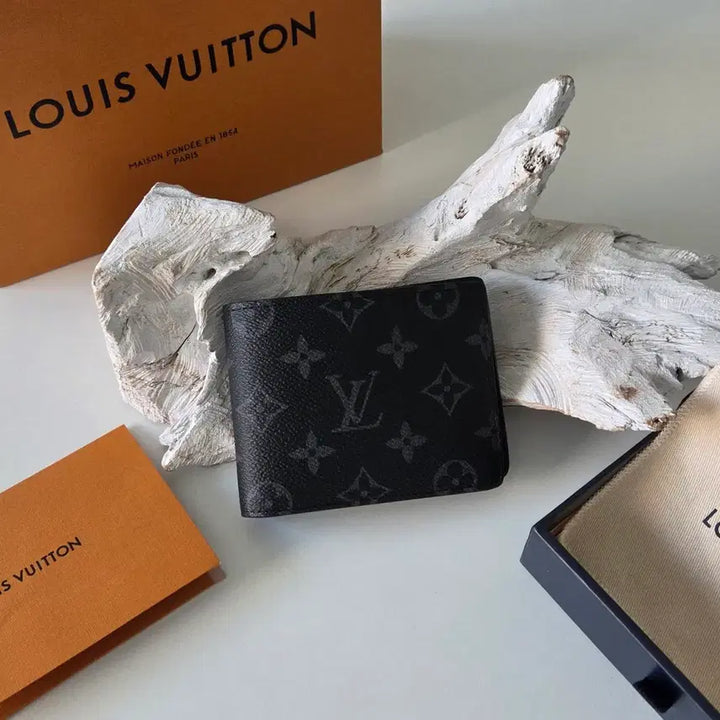 [BUNJANG] Louis Vuitton Monogram Eclipse Wallet / [새상품/정품/당일배송] 루이비통 모노그램 이클립스 반지갑