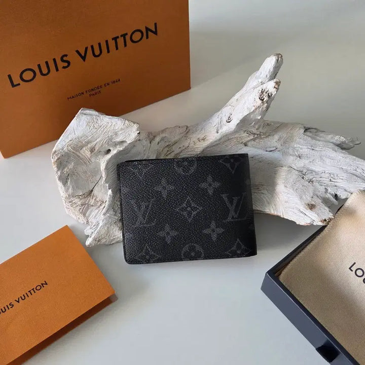 [BUNJANG] Louis Vuitton Monogram Eclipse Wallet / [새상품/정품/당일배송] 루이비통 모노그램 이클립스 반지갑