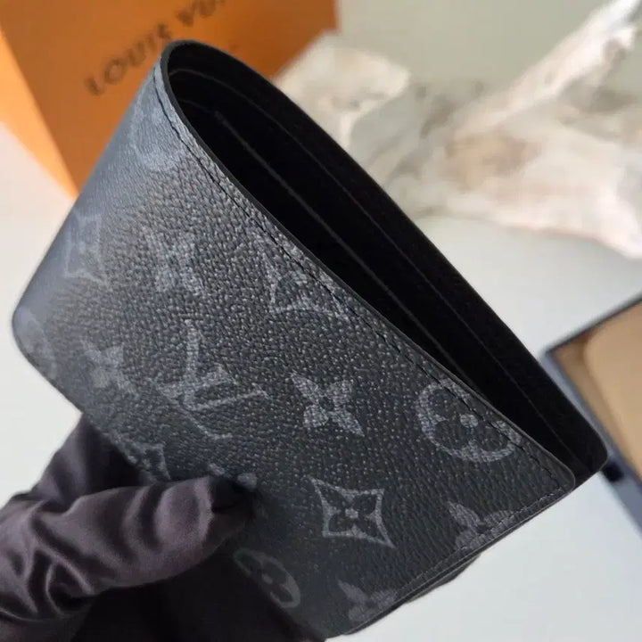 [BUNJANG] Louis Vuitton Monogram Eclipse Wallet / [새상품/정품/당일배송] 루이비통 모노그램 이클립스 반지갑