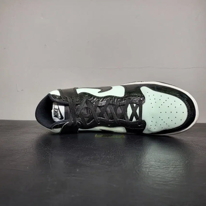 [BUNJANG] Nike Sneakers 265mm / 나이키 운동화 265m