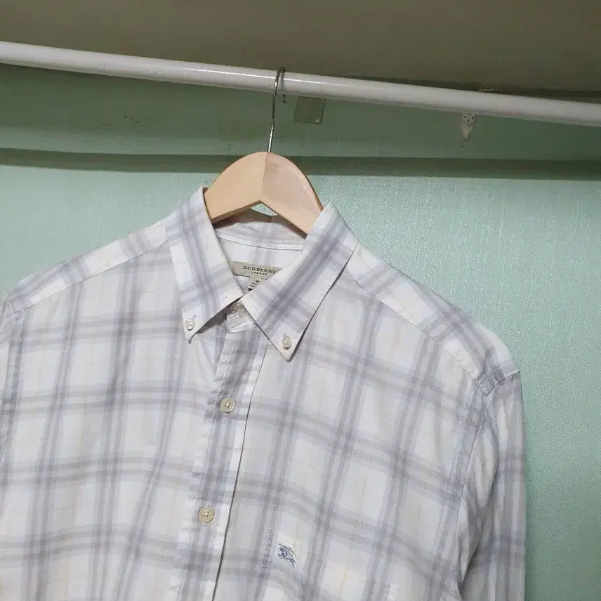 [BUNJANG] Burberry Check Shirt (Size M) / 버버리 체크 셔츠 M 100