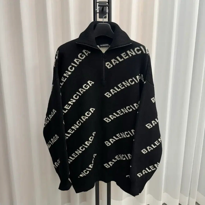 [BUNJANG] Balenciaga Multi-Logo Knit Half-Zip Sweater / [백화점판/L] 발렌시아가 멀티로고 니트 반집업