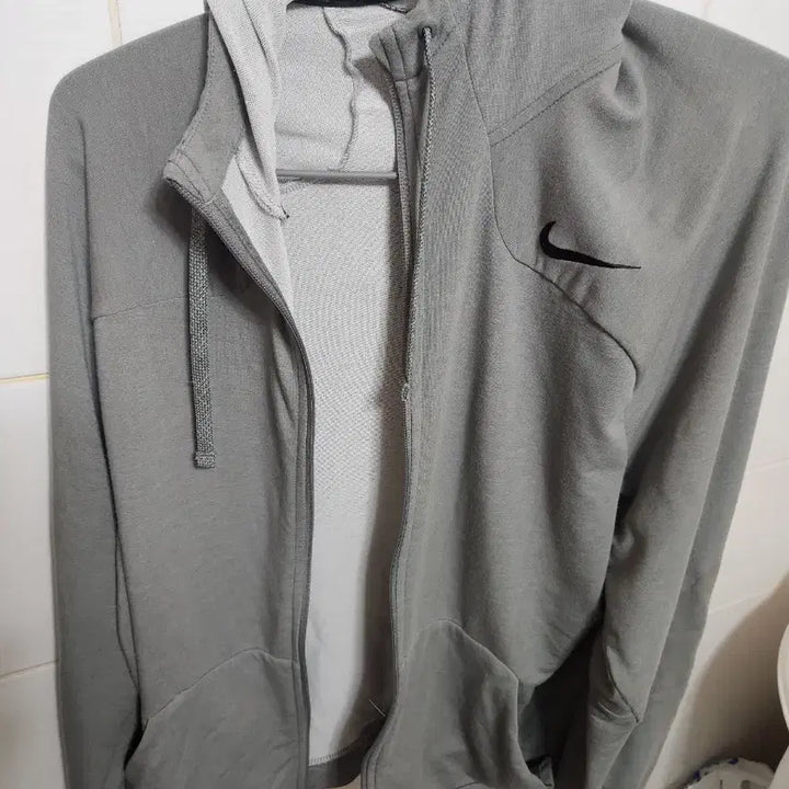 [BUNJANG] Nike Dri-FIT Hooded Zip-Up Jacket XL / 나이키 드라이핏 후드짚업자켓 105XL