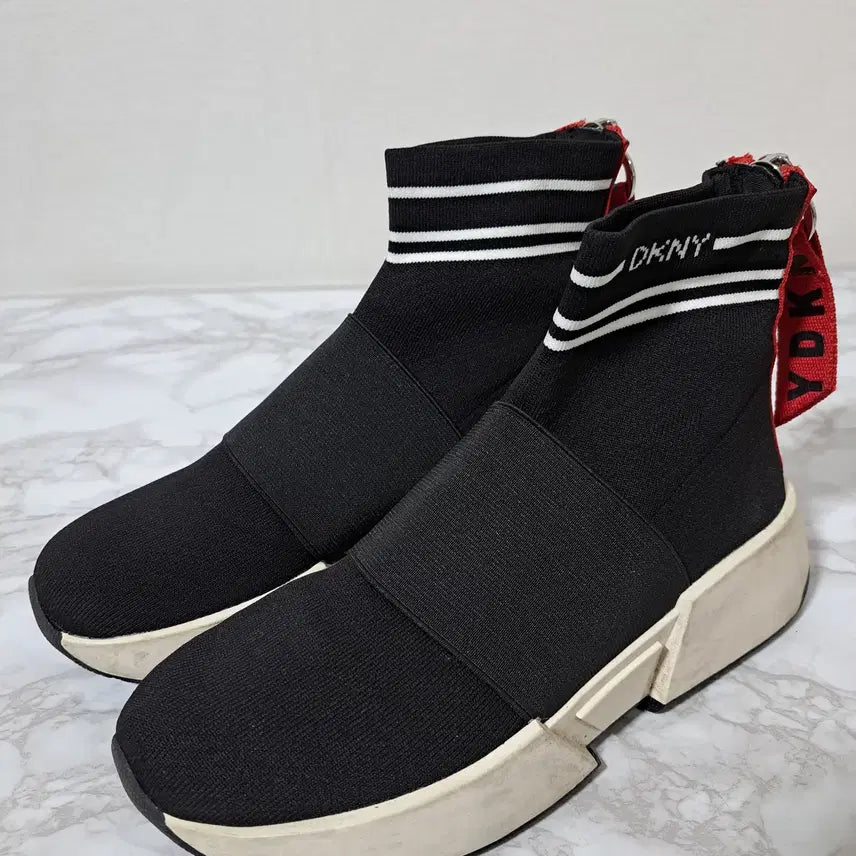 [BUNJANG] DKNY Marnie Sneakers 240 / DKNY 마르니 스니커즈 240 (신1161)