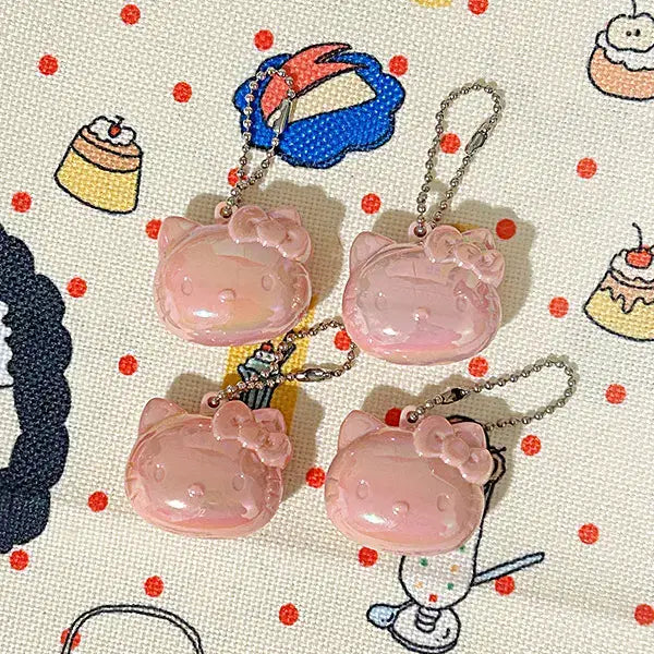 [BUNJANG] Hello Kitty 2002 Figure Keyring / [고전] 헬로키티 02년 피규어 키링 (1매) 고전키티 고전굿즈