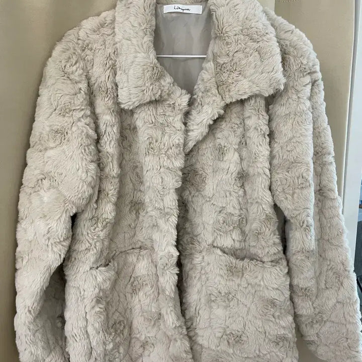 [BUNJANG] Ivory Beige Fur Jacket / 아이보리베이지색 퍼 자켓