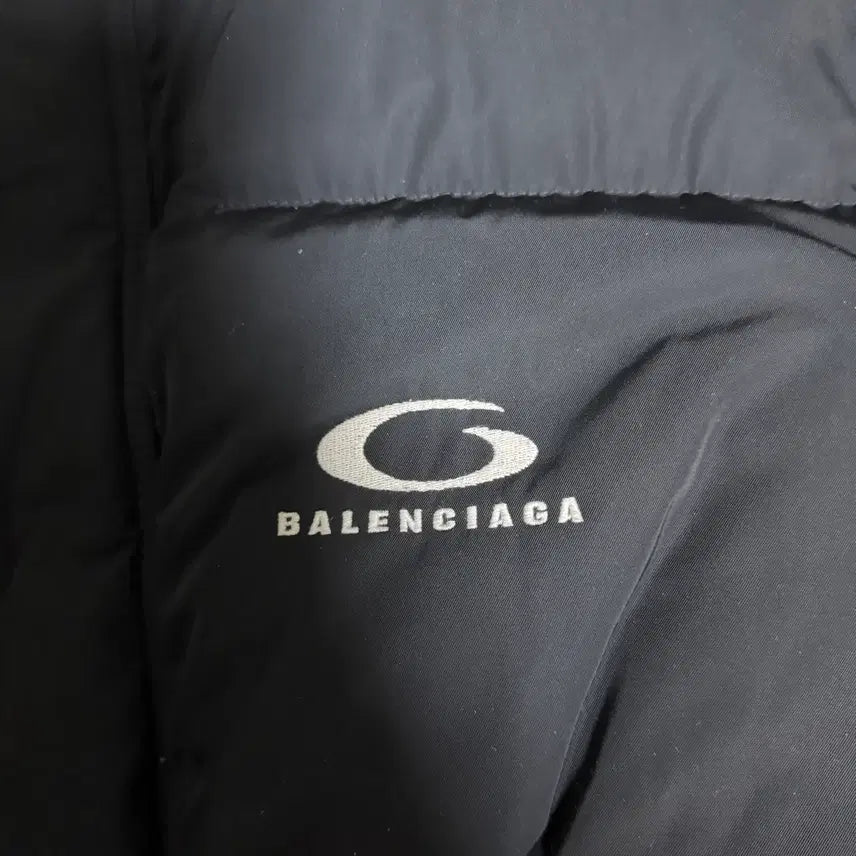 [BUNJANG] Reversible Loop Icon Padded Jacket / [2]발렌시아가 리버시블 루프 아이콘 패딩