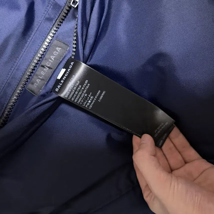 [BUNJANG] Reversible Loop Icon Padded Jacket / [2]발렌시아가 리버시블 루프 아이콘 패딩