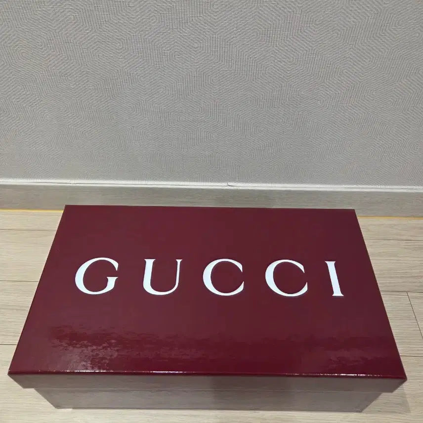 [BUNJANG] Gucci Authentic Boxes and Shopping Bags / 구찌 정품 상자 및 쇼핑백