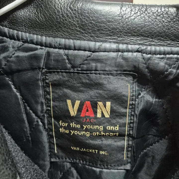 [BUNJANG] VAN JAC Varsity Jacket Black Leather / [L]90s VAN JAC 바시티 자켓 블랙 소가죽 래더 100 M L