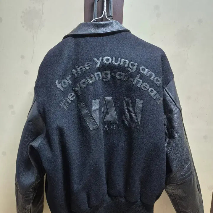 [BUNJANG] VAN JAC Varsity Jacket Black Leather / [L]90s VAN JAC 바시티 자켓 블랙 소가죽 래더 100 M L