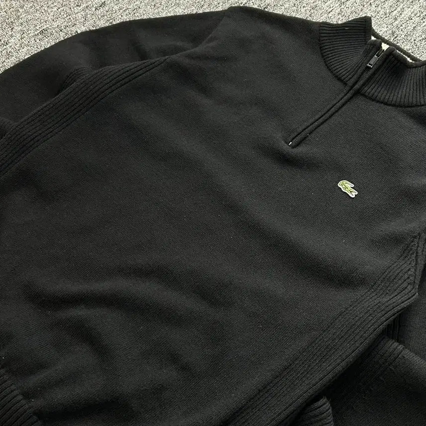 [BUNJANG] Lacoste Black Arm Patch Half-Zip Knit / 라코스테 블랙 암패치 하프집업 니트