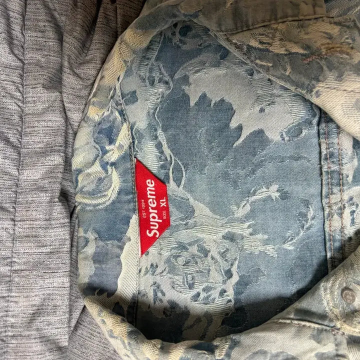 [BUNJANG] Supreme Cherub Jacket XL / 슈프림 체럽자켓 xl