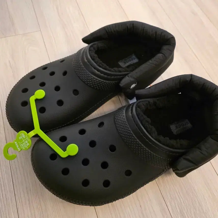 [BUNJANG] Crocs Puff Strap 260 / 크록스 털크록스 퍼프 스트랩 260