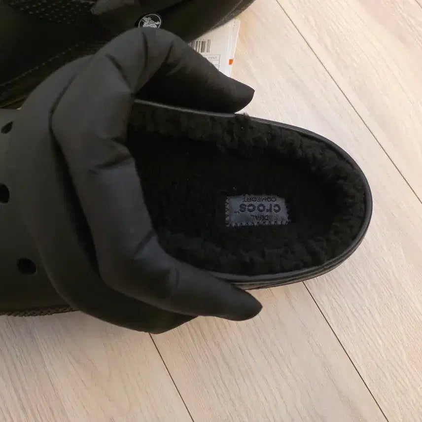 [BUNJANG] Crocs Puff Strap 260 / 크록스 털크록스 퍼프 스트랩 260