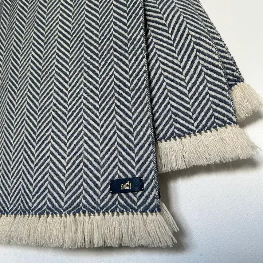 [BUNJANG] Hermes Herringbone Cashmere Muffler / 에르메스 헤링본 캐시미어 머플러