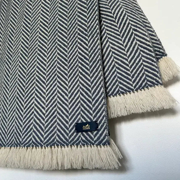 [BUNJANG] Hermes Herringbone Cashmere Muffler / 에르메스 헤링본 캐시미어 머플러