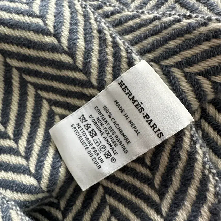 [BUNJANG] Hermes Herringbone Cashmere Muffler / 에르메스 헤링본 캐시미어 머플러