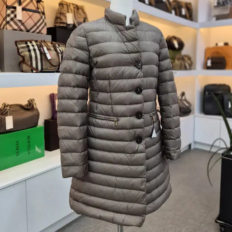 [BUNJANG] Moncler Anthony Lightweight Slim Padded Jacket (Women's) / 몽클레어 앤조니 경량 슬림 패딩 여성용 3사이즈 미사용 4938300