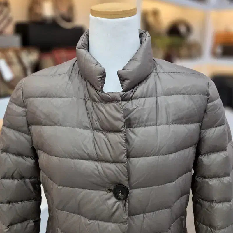 [BUNJANG] Moncler Anthony Lightweight Slim Padded Jacket (Women's) / 몽클레어 앤조니 경량 슬림 패딩 여성용 3사이즈 미사용 4938300