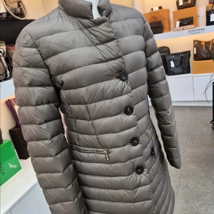[BUNJANG] Moncler Anthony Lightweight Slim Padded Jacket (Women's) / 몽클레어 앤조니 경량 슬림 패딩 여성용 3사이즈 미사용 4938300