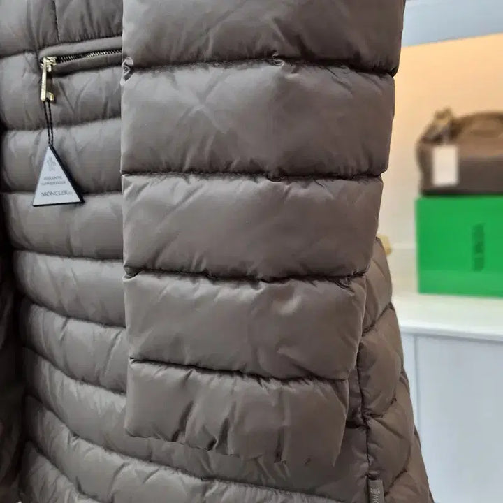 [BUNJANG] Moncler Anthony Lightweight Slim Padded Jacket (Women's) / 몽클레어 앤조니 경량 슬림 패딩 여성용 3사이즈 미사용 4938300