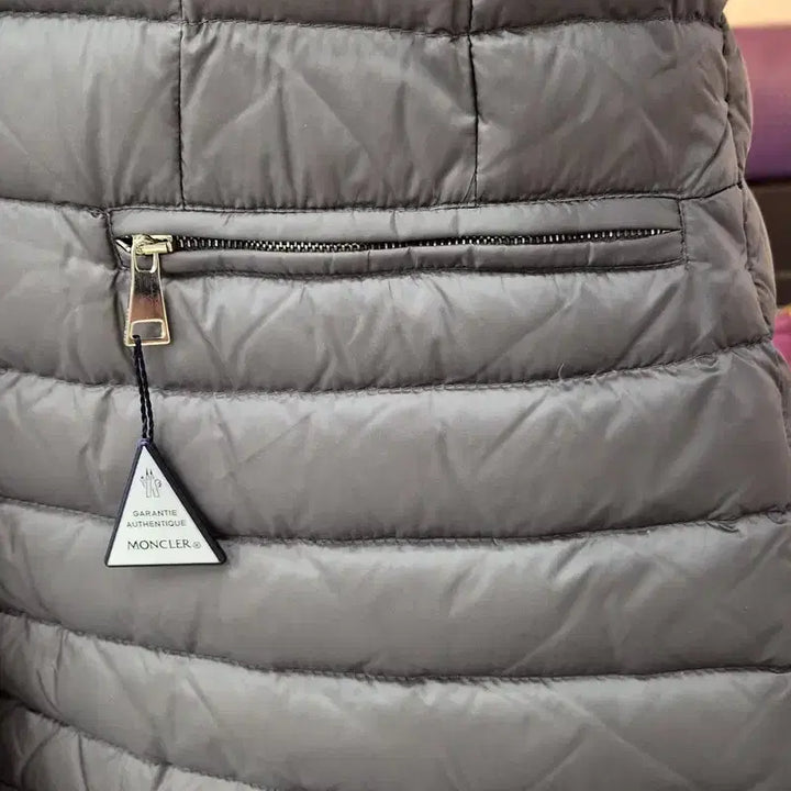 [BUNJANG] Moncler Anthony Lightweight Slim Padded Jacket (Women's) / 몽클레어 앤조니 경량 슬림 패딩 여성용 3사이즈 미사용 4938300