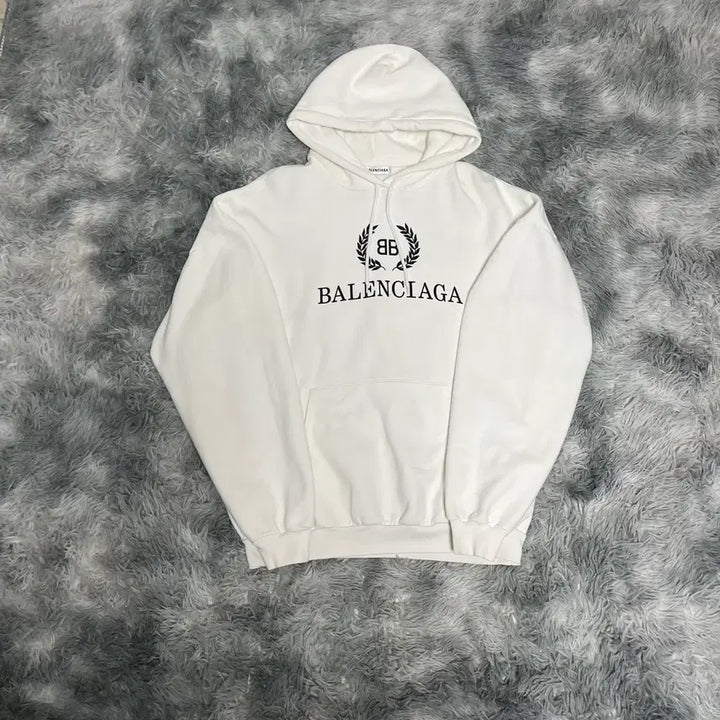 [BUNJANG] Balenciaga Laurel Wreath Hoodie / {M size} 발렌시아가 월계수 후드티