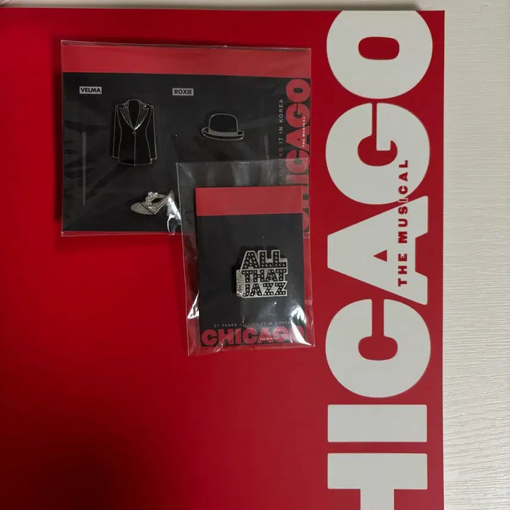 [BUNJANG] Chicago 2021 MD Program Book, Badge, and Sticker / 2021 뮤지컬 시카고 MD 프로그램북&뱃지 + 스티커