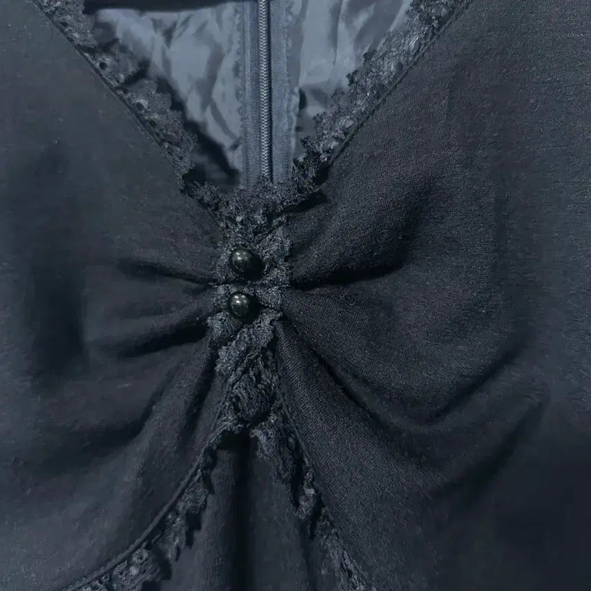 [BUNJANG] Vintage Lace Mini Tank Dress / 일본빈티지레이스 미니콩단추 민소매 나시원피스 블랙모리걸하구미룩갸루y2k