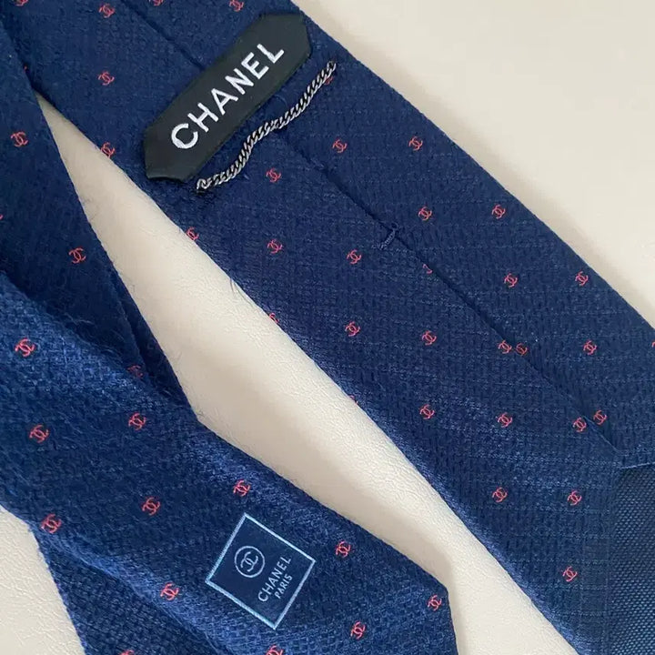 [BUNJANG] Chanel Navy Necktie / (정품) 샤넬 넥타이팝니다.