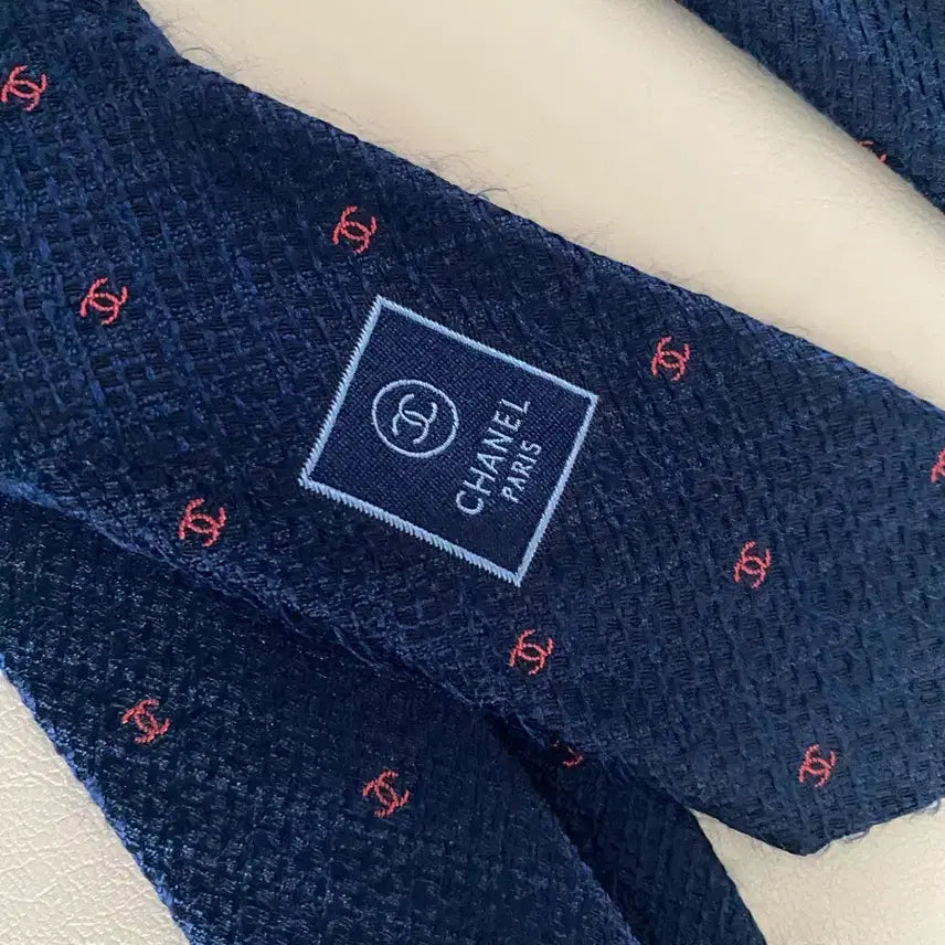 [BUNJANG] Chanel Navy Necktie / (정품) 샤넬 넥타이팝니다.