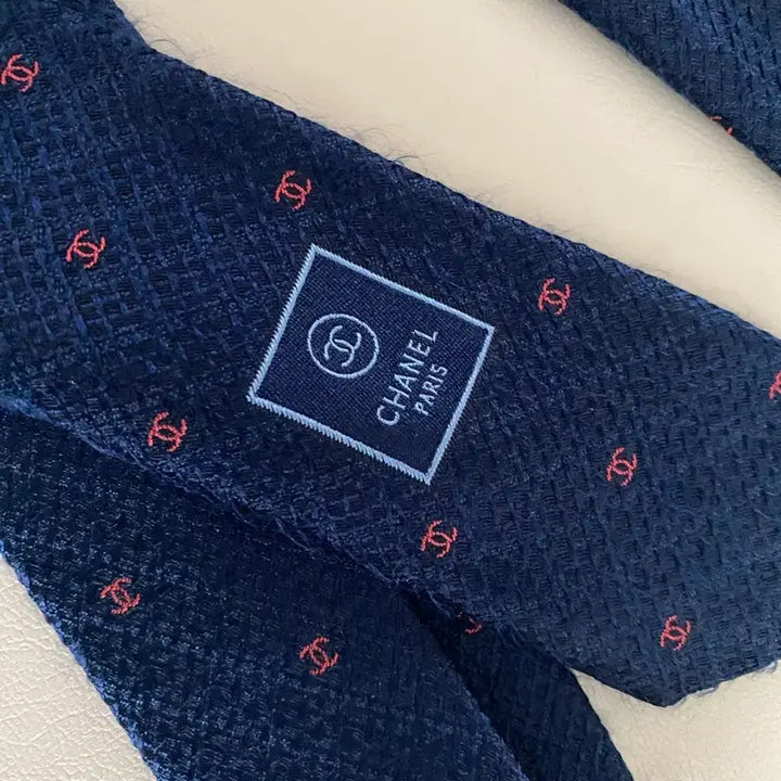 [BUNJANG] Chanel Navy Necktie / (정품) 샤넬 넥타이팝니다.