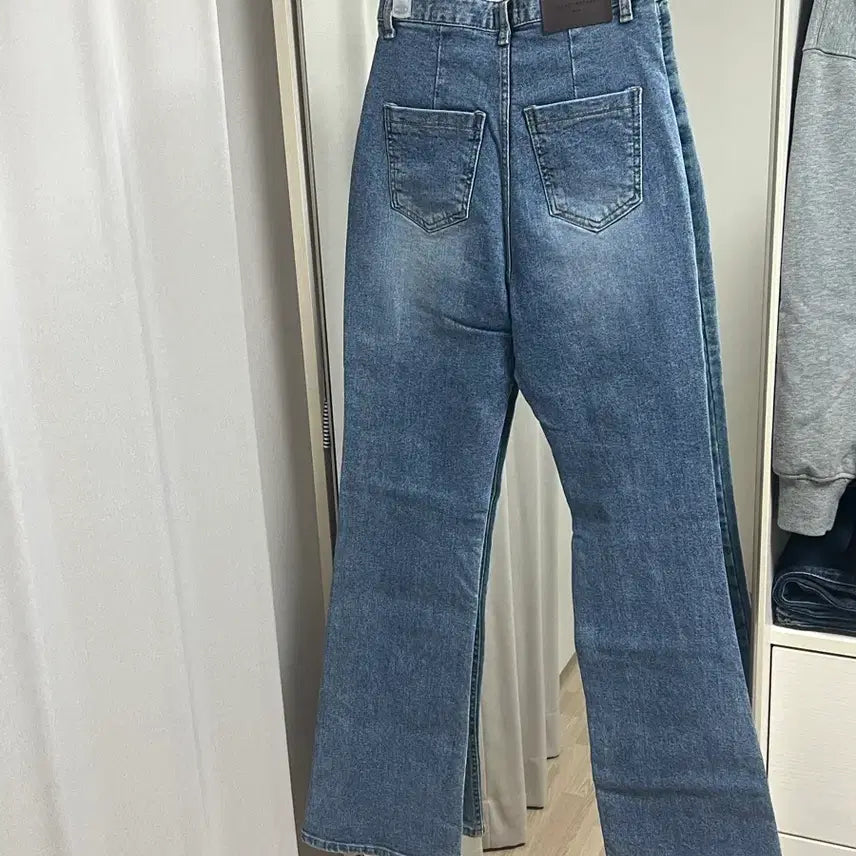 [BUNJANG] Trendier Apparel Mood Bootcut Denim Jeans / 트렌디어패럴 무드 부츠컷 데님 중청 롱버전 s