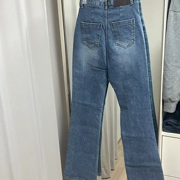 [BUNJANG] Trendier Apparel Mood Bootcut Denim Jeans / 트렌디어패럴 무드 부츠컷 데님 중청 롱버전 s