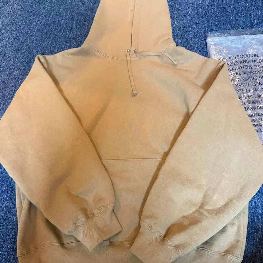 [BUNJANG] Supreme Satin Applique Hoodie Sweatshirt Light Tan / 슈프림 사틴 아플리케 후드 스웨트셔츠 라이트 탄 / 보관