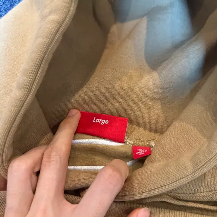 [BUNJANG] Supreme Satin Applique Hoodie Sweatshirt Light Tan / 슈프림 사틴 아플리케 후드 스웨트셔츠 라이트 탄 / 보관