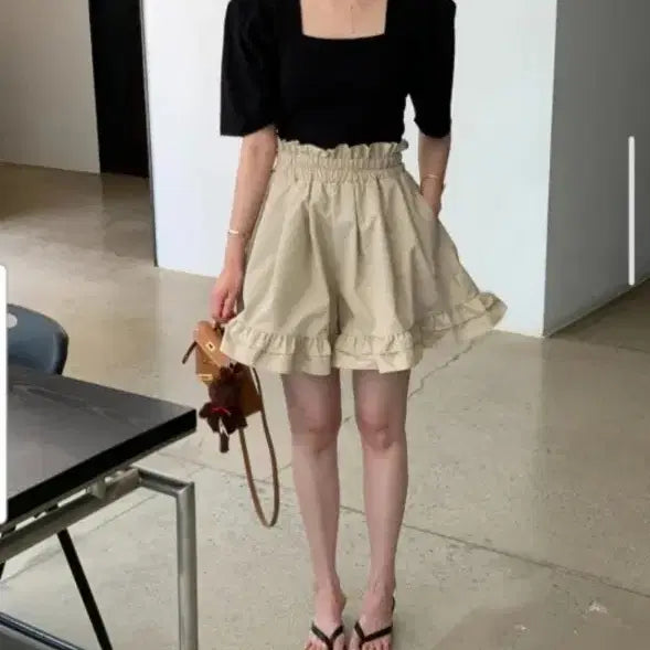 [BUNJANG] Vicini Frill Shorts / [설전마지막]바이씨니 프릴프릴반바지