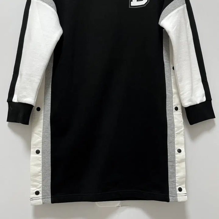[BUNJANG] NBA Brooklyn Nets Side Snap Long Sweatshirt / NBA 브루클린 네츠 사이드 스냅 롱 맨투맨