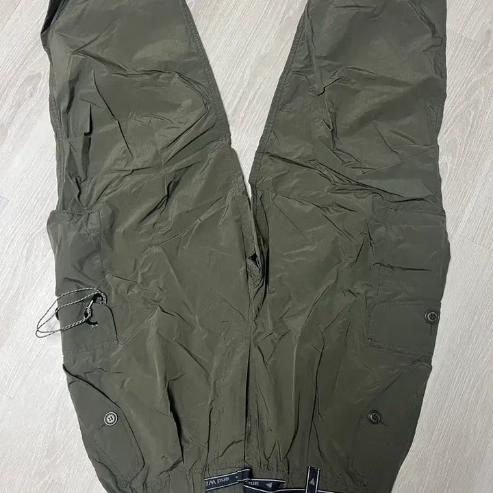 [SOLD OUT] 앤드원더 와이드카고
