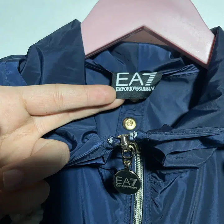 [BUNJANG] EA7 Emporio Armani Navy Windbreaker Jacket / EA7 엠포리오 아르마니 네이비 바람막이