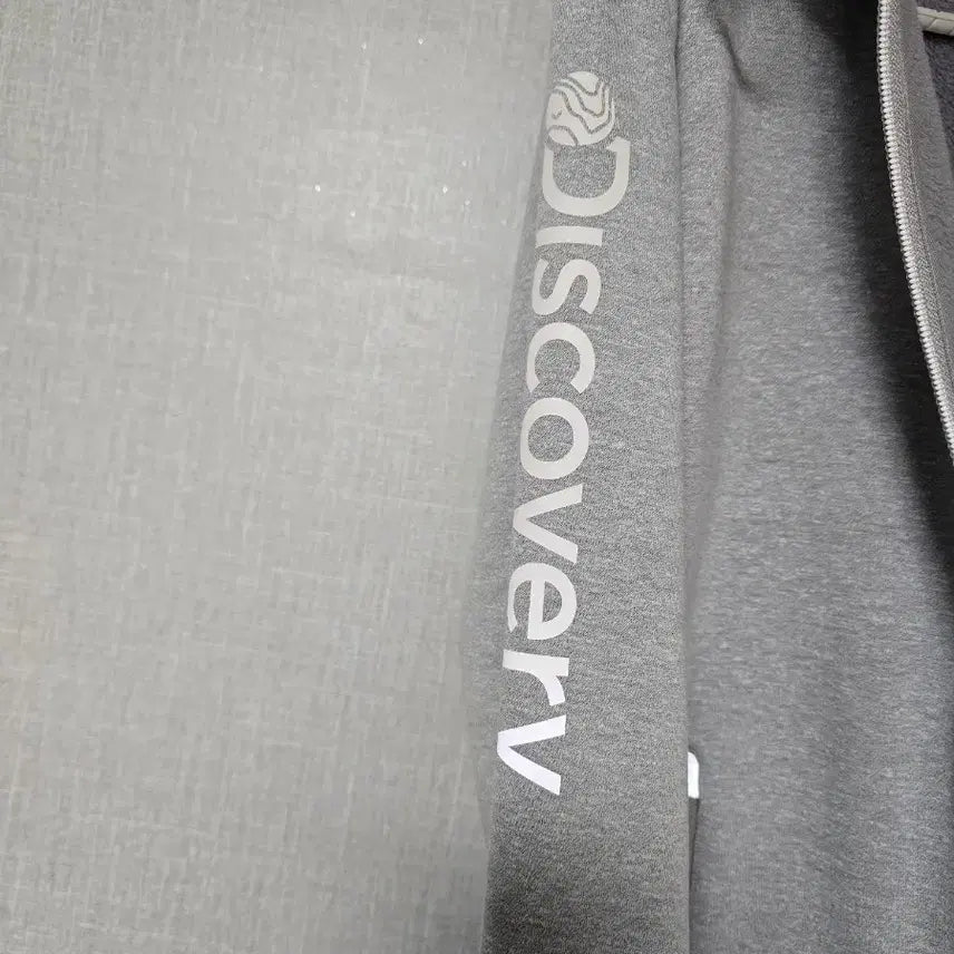 [BUNJANG] Discovery Gray Hooded Zip-up / 디스커버리 그레이 후드 집업