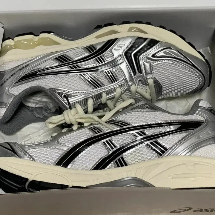 [BUNJANG] Asics x Jaund Gel-Kayano 14 Silver Black Sneakers / [260] 아식스 x 자운드 젤카야노 14 실버 블랙