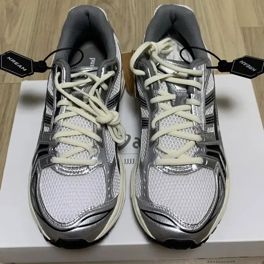 [BUNJANG] Asics x Jaund Gel-Kayano 14 Silver Black Sneakers / [260] 아식스 x 자운드 젤카야노 14 실버 블랙