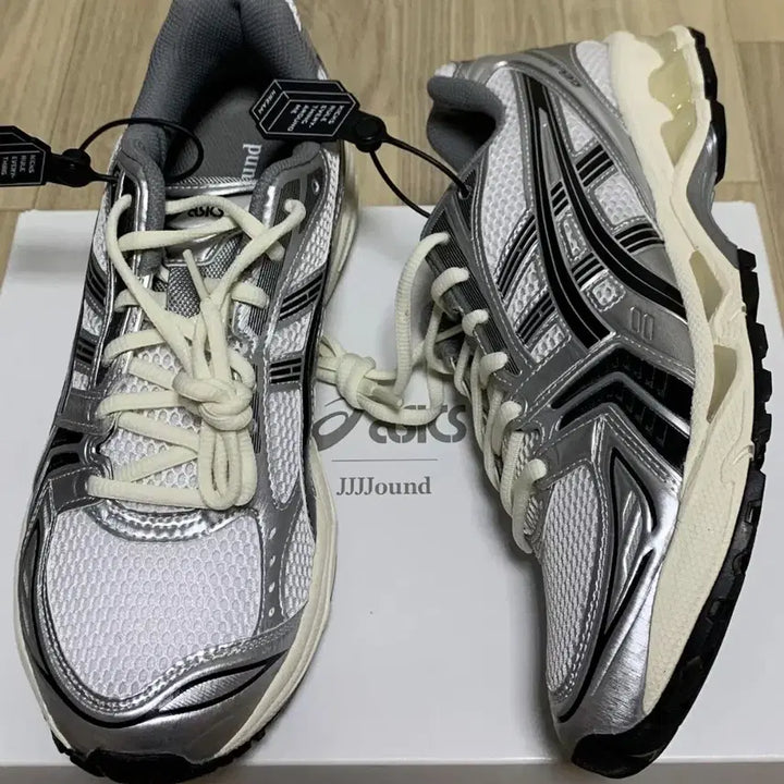 [BUNJANG] Asics x Jaund Gel-Kayano 14 Silver Black Sneakers / [260] 아식스 x 자운드 젤카야노 14 실버 블랙