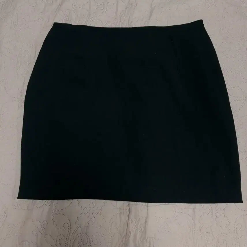 [BUNJANG] Blossom Black Mini Skirt M Size / 블라썸 블랙 미니스커트 m사이즈