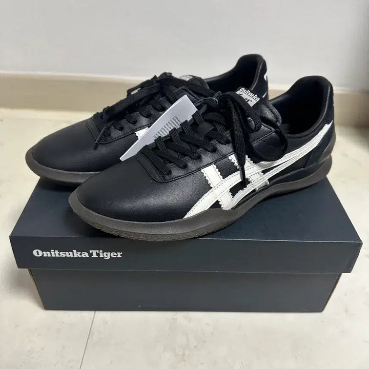 [BUNJANG] Onitsuka Tiger Obori Black/Cream Sneakers / [새상품] 오니츠카타이거 오보리 255
