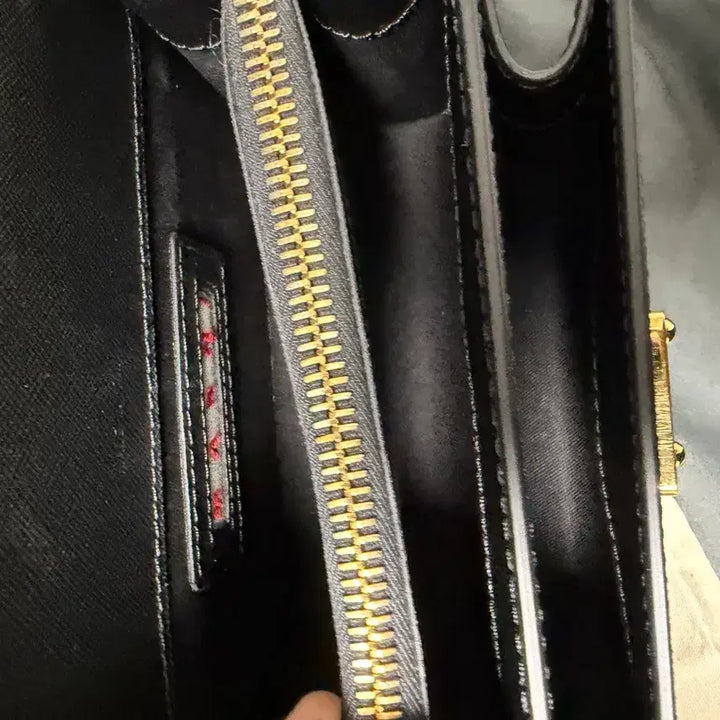 [BUNJANG] Marni Trunk Mini Shoulder Bag Saffiano Black / 마르니 트렁크 미니 숄더백 사피아노 블랙