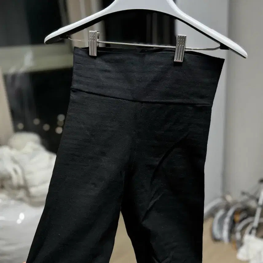 [BUNJANG] Black Leggings / 블랙 레깅스 5부